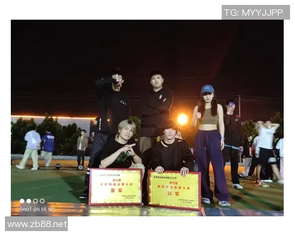 南京街舞队创下耐力新纪录引领街舞热潮再攀高峰