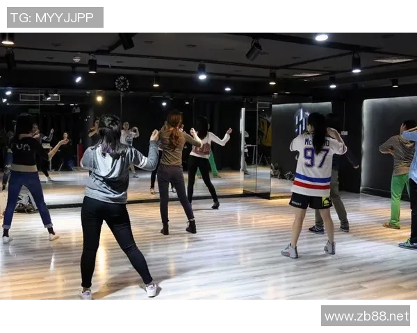 周娜独家分享街舞心得与技巧助你舞出自我风格与魅力 周娜独家分享街舞心得与技巧助你舞出自我风格与魅力