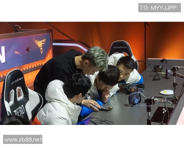 和平精英评论：IG战队在转型过程中所面临的挑战与机遇分析